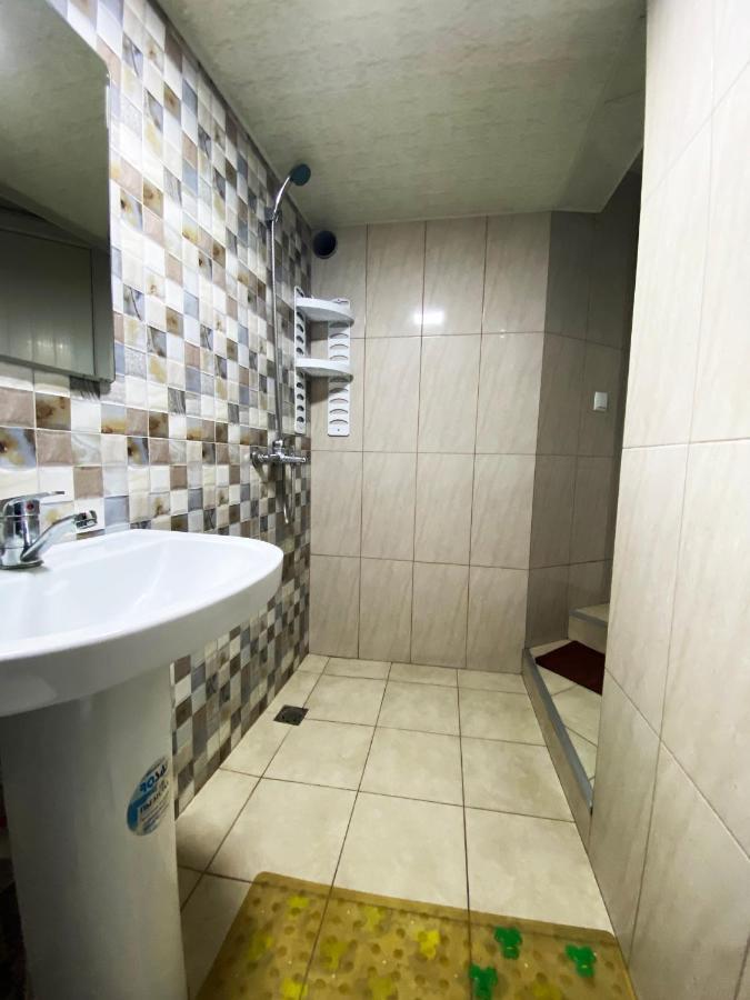Domino Yerevan Hostel And Hotel 外观 照片