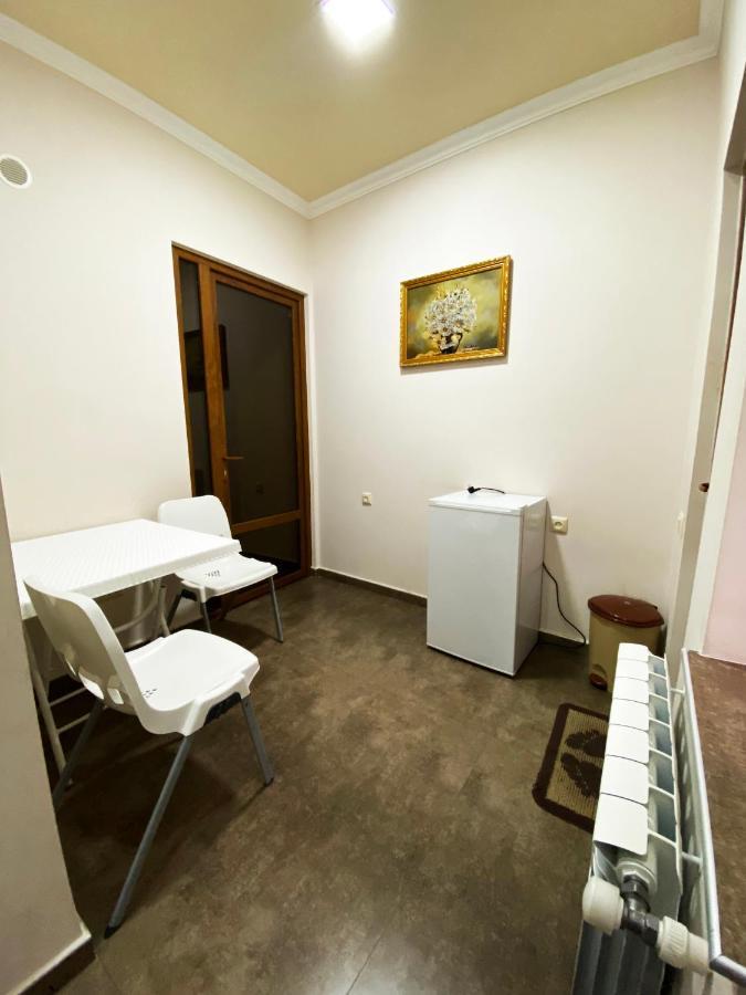Domino Yerevan Hostel And Hotel 外观 照片