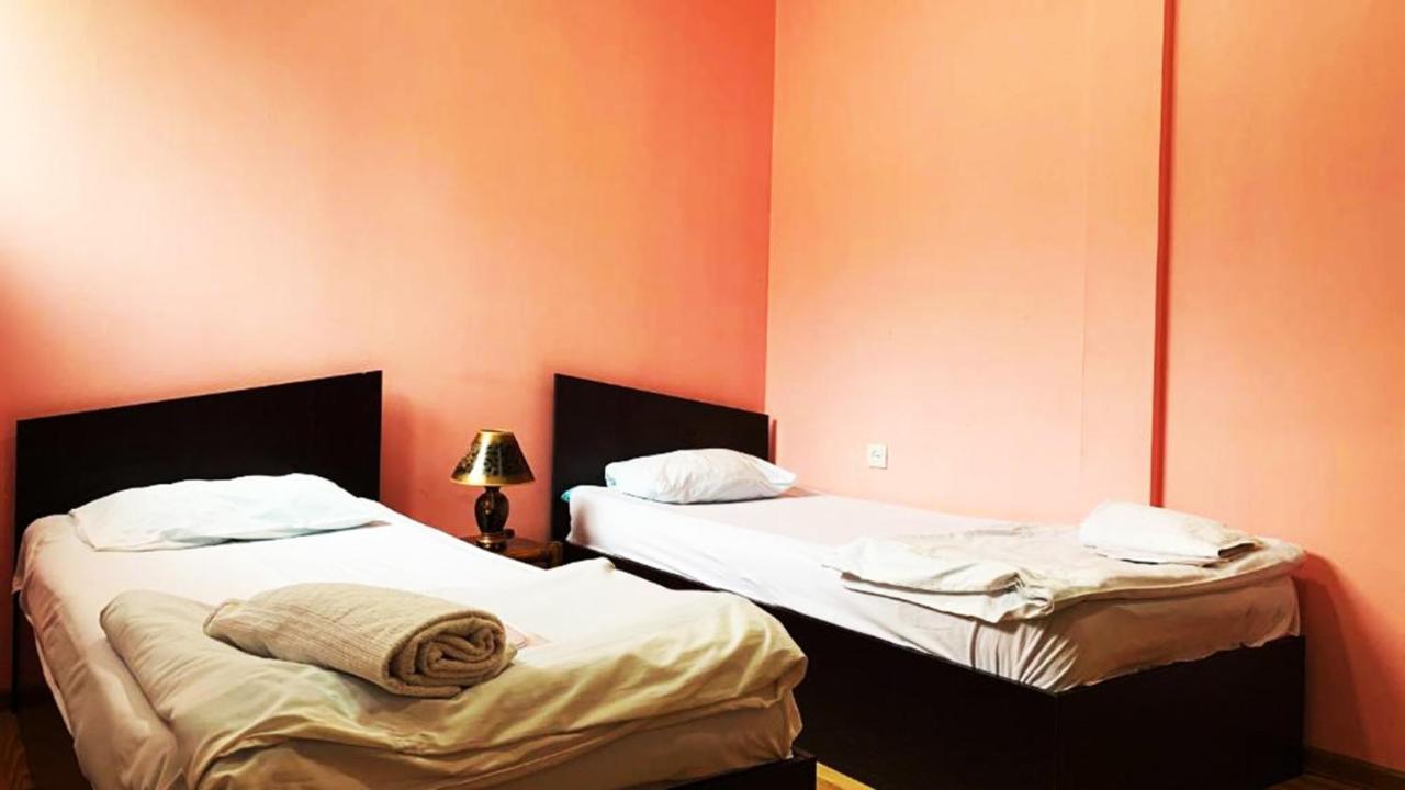 Domino Yerevan Hostel And Hotel 外观 照片
