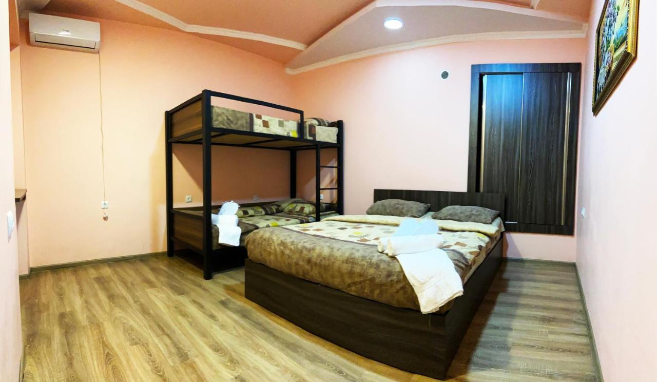 Domino Yerevan Hostel And Hotel 外观 照片