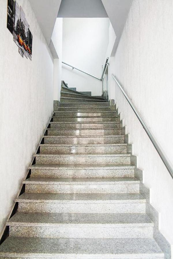 Domino Yerevan Hostel And Hotel 外观 照片